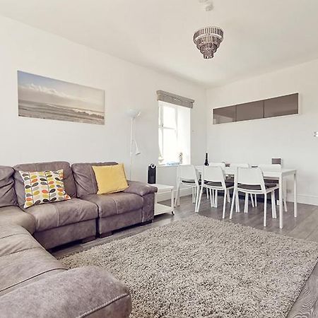 Plas Darien-3 Bed Apt- Sea Views - Sleeps 5 Trearddur Exterior photo