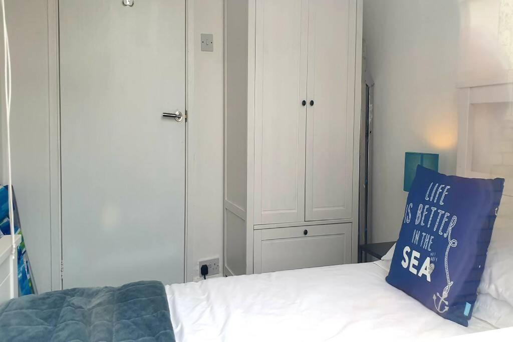 Plas Darien-3 Bed Apt- Sea Views - Sleeps 5 Trearddur Exterior photo
