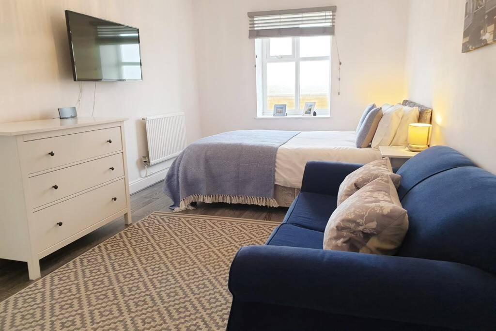 Plas Darien-3 Bed Apt- Sea Views - Sleeps 5 Trearddur Exterior photo